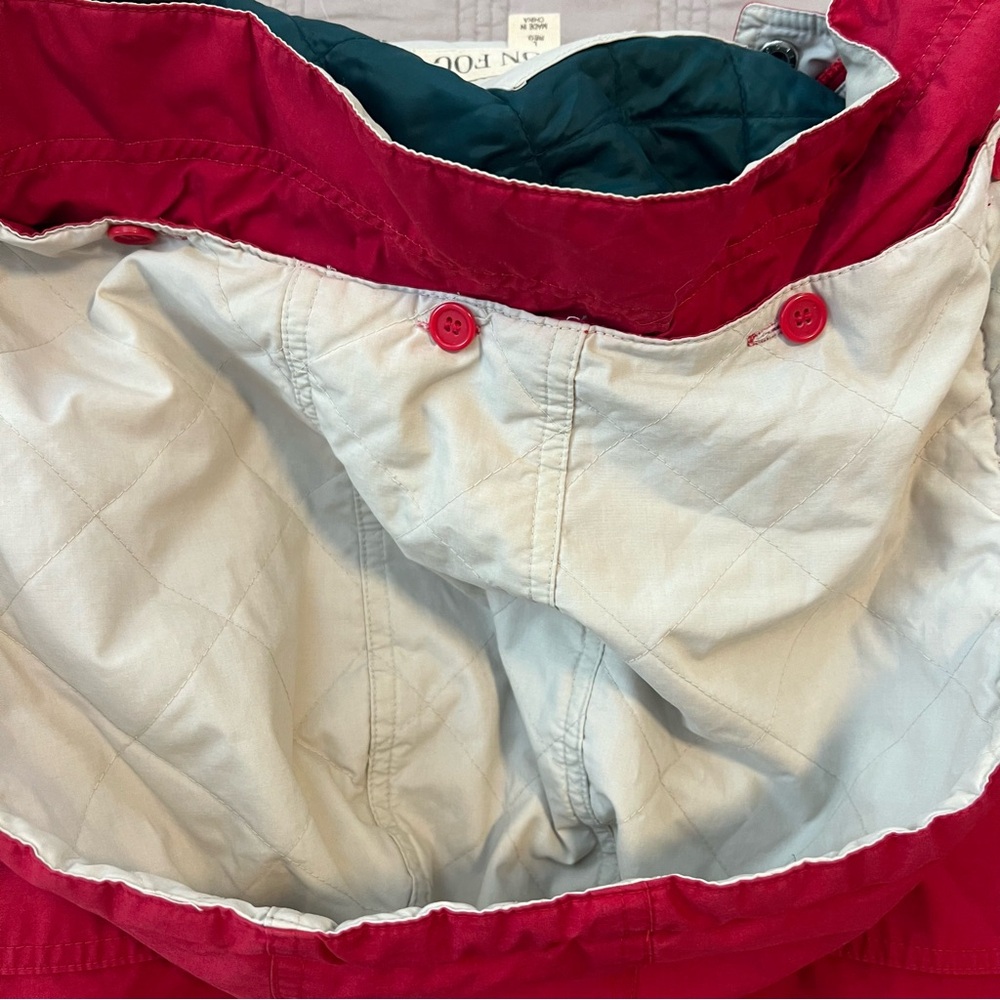 London Fog Red Jacket with Green Quilted lining - Picture 10 of 12